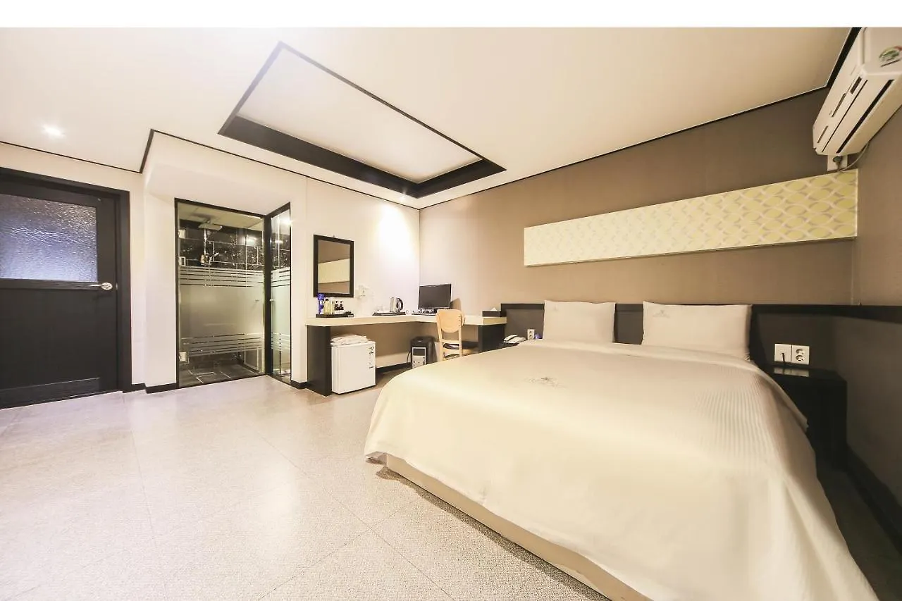 Elysee Hotel Busan 3*,  South Korea